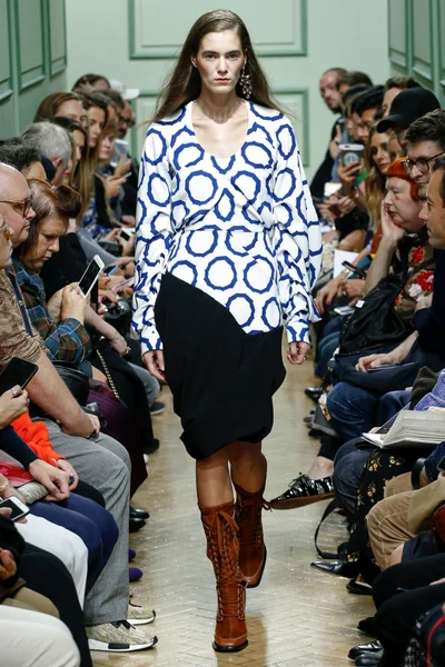 Look 34